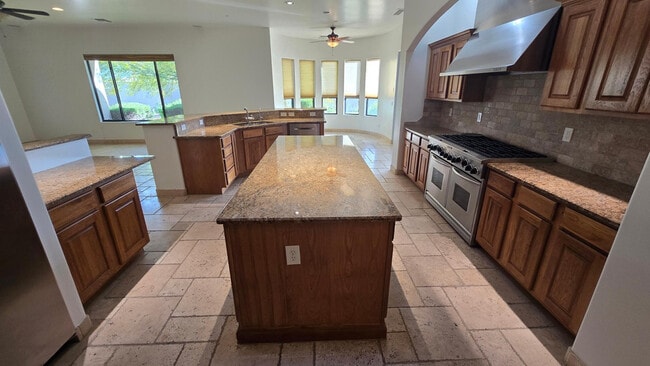 Building Photo - 4485 E Quail Brush Rd