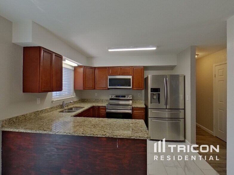 Building Photo - 3509 S Norfolk Way
