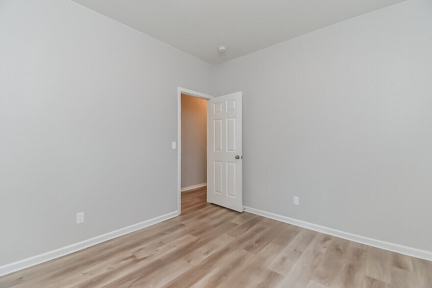 Building Photo - 2370 Spring Blossom Dr