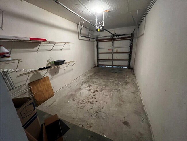 Building Photo - 771 SW 148th Ave