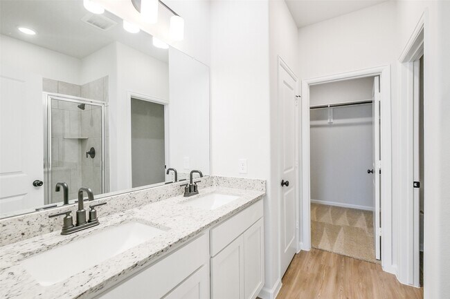 Building Photo - 12931 California Palm Ct