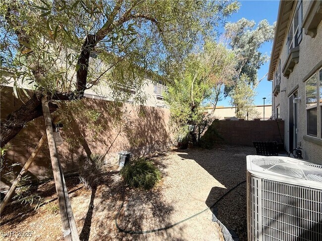 Building Photo - 4375 Braeburn Glen St