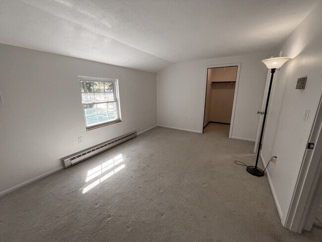 Building Photo - 75 Sandy Pond Rd