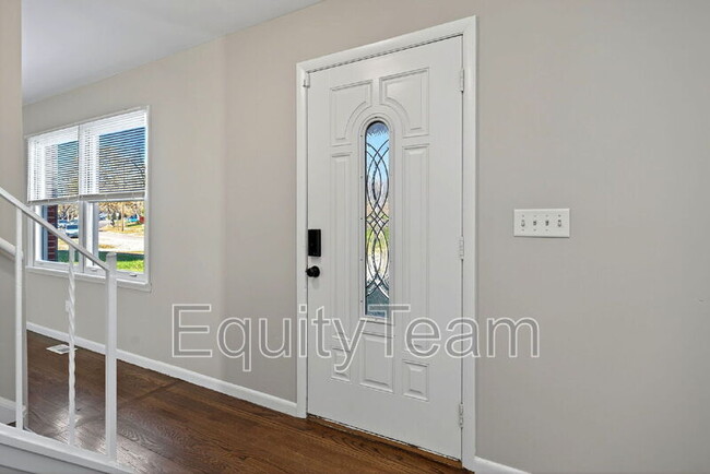 Building Photo - 517 Brunswick Dr