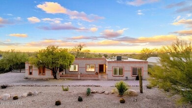 Building Photo - 3721 N Sierra Madre Dr