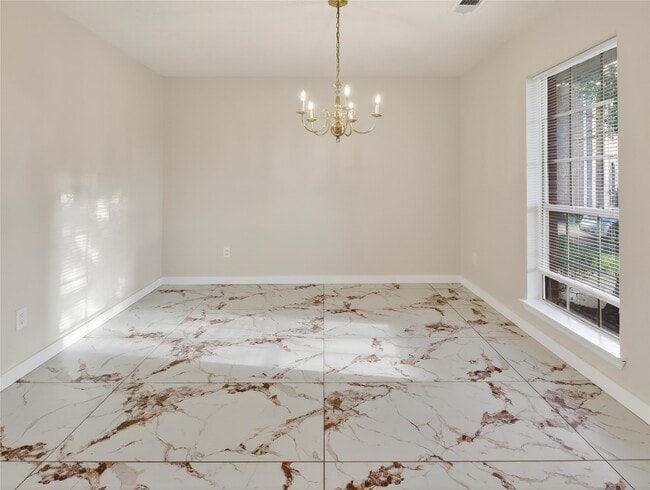 Building Photo - 4418 W Thunderwood Cir