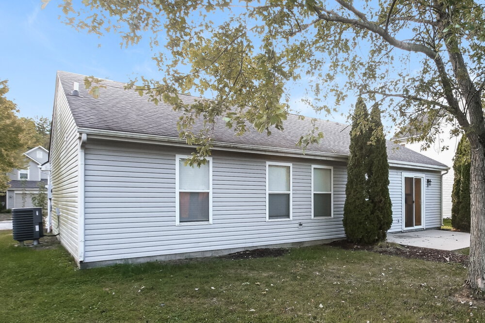 Building Photo - 5882 Glen Haven Blvd