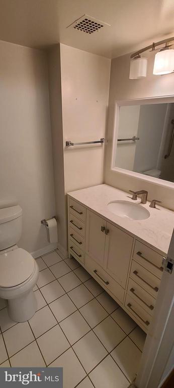 Building Photo - 200 N Pickett St