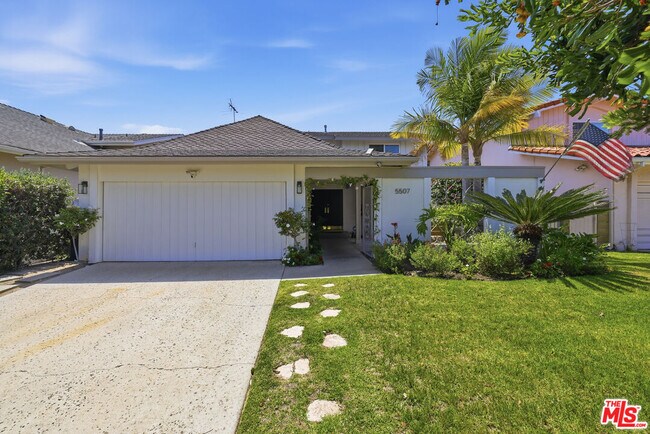 Building Photo - 5507 Bluebell Ave