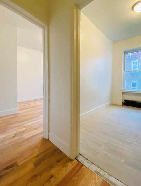 Building Photo - 273 Sumpter St