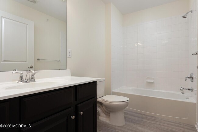 Building Photo - 43 Jake Dr