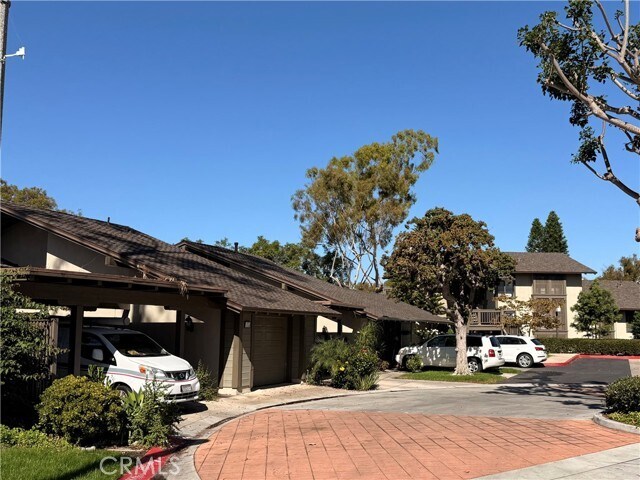 Building Photo - 15 Rana