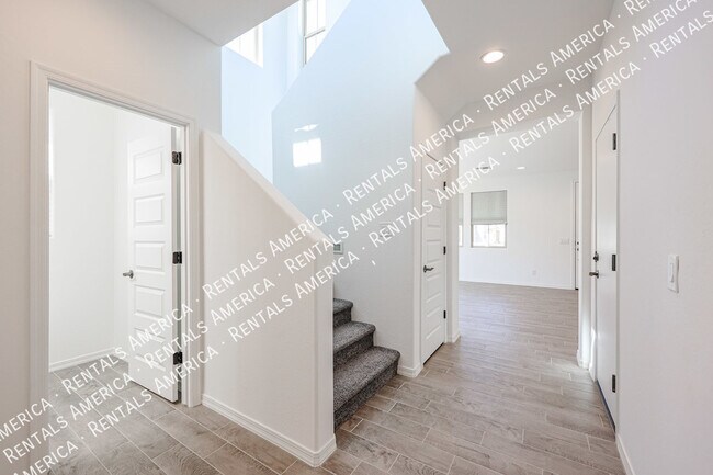 Building Photo - 14243 W Hackamore Dr.