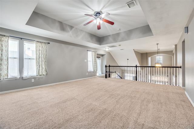 Building Photo - 300 Parkhurst Ln