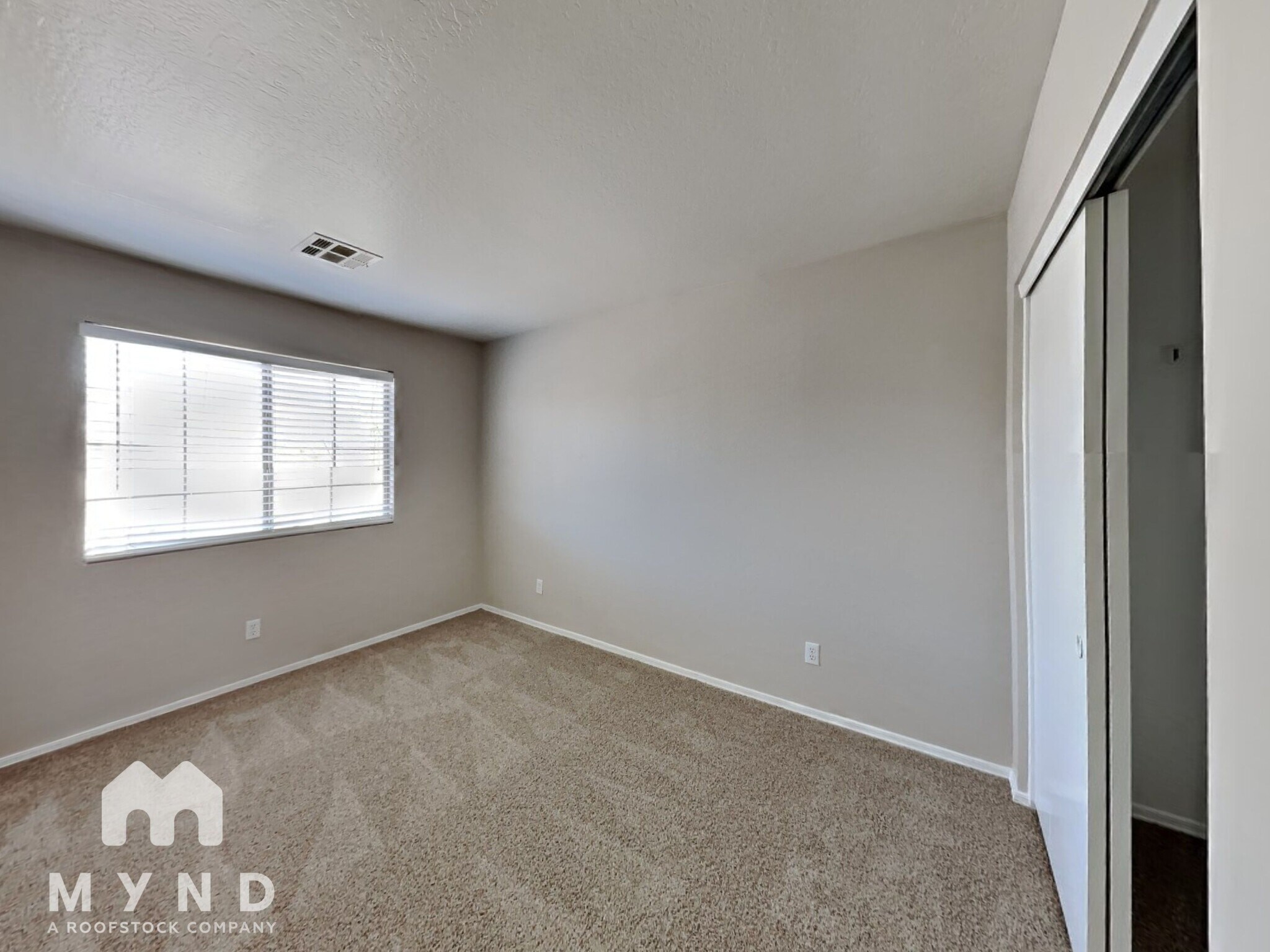 Building Photo - 6521 E Lush Vista View