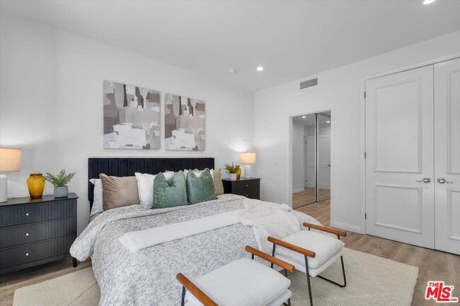 Building Photo - 1650 Veteran Ave