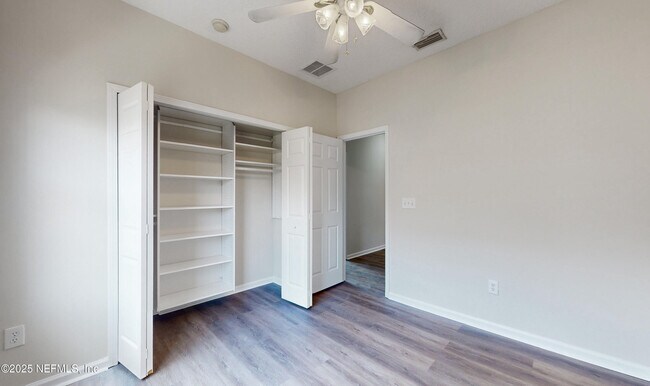 Building Photo - 7214 Deerfoot Cir