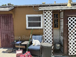 Building Photo - 2123 E Piru St