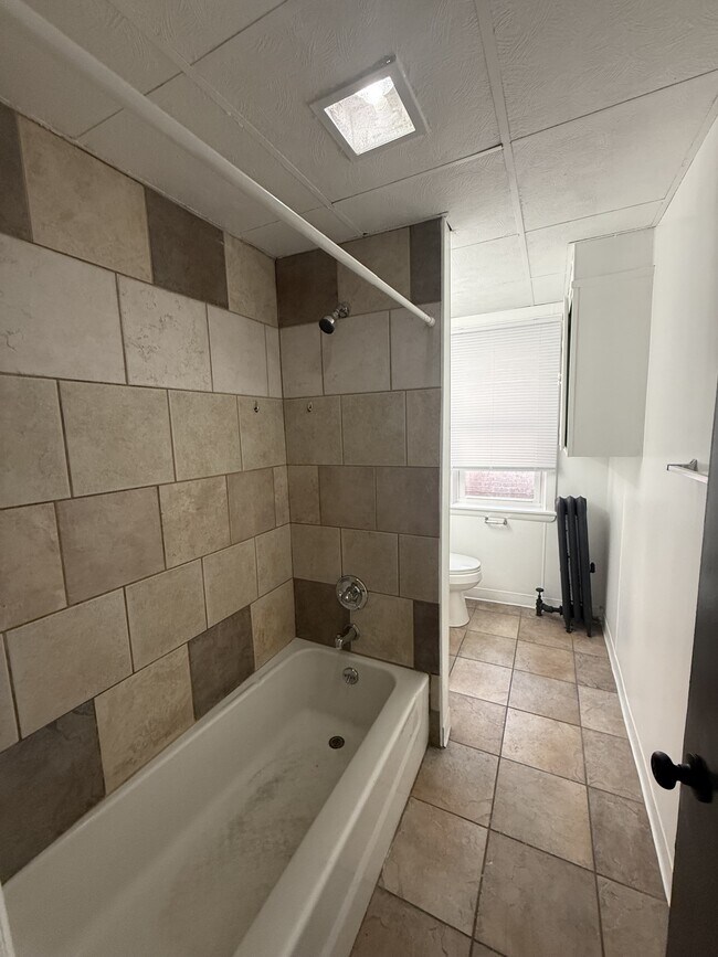 Building Photo - 3005 Derry St