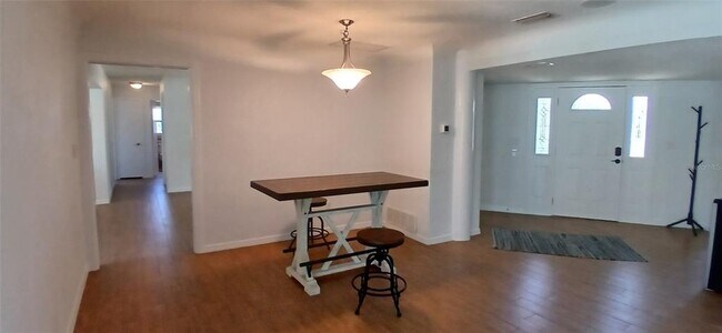 Building Photo - 4397 Harbor Hills Dr