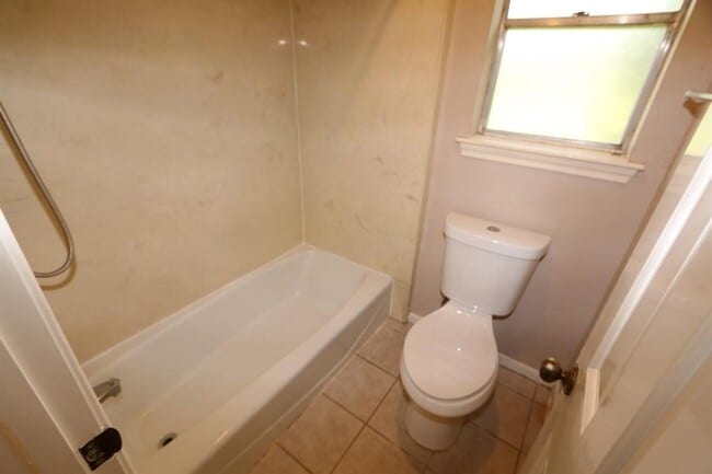 Building Photo - 6907 Dartford Ct