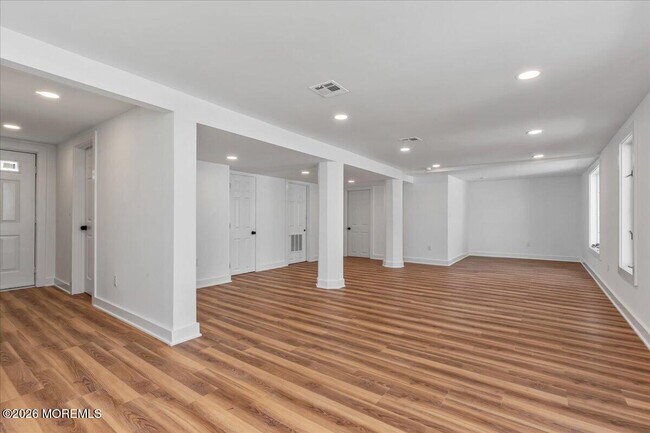 Building Photo - 82 Neptune Ave