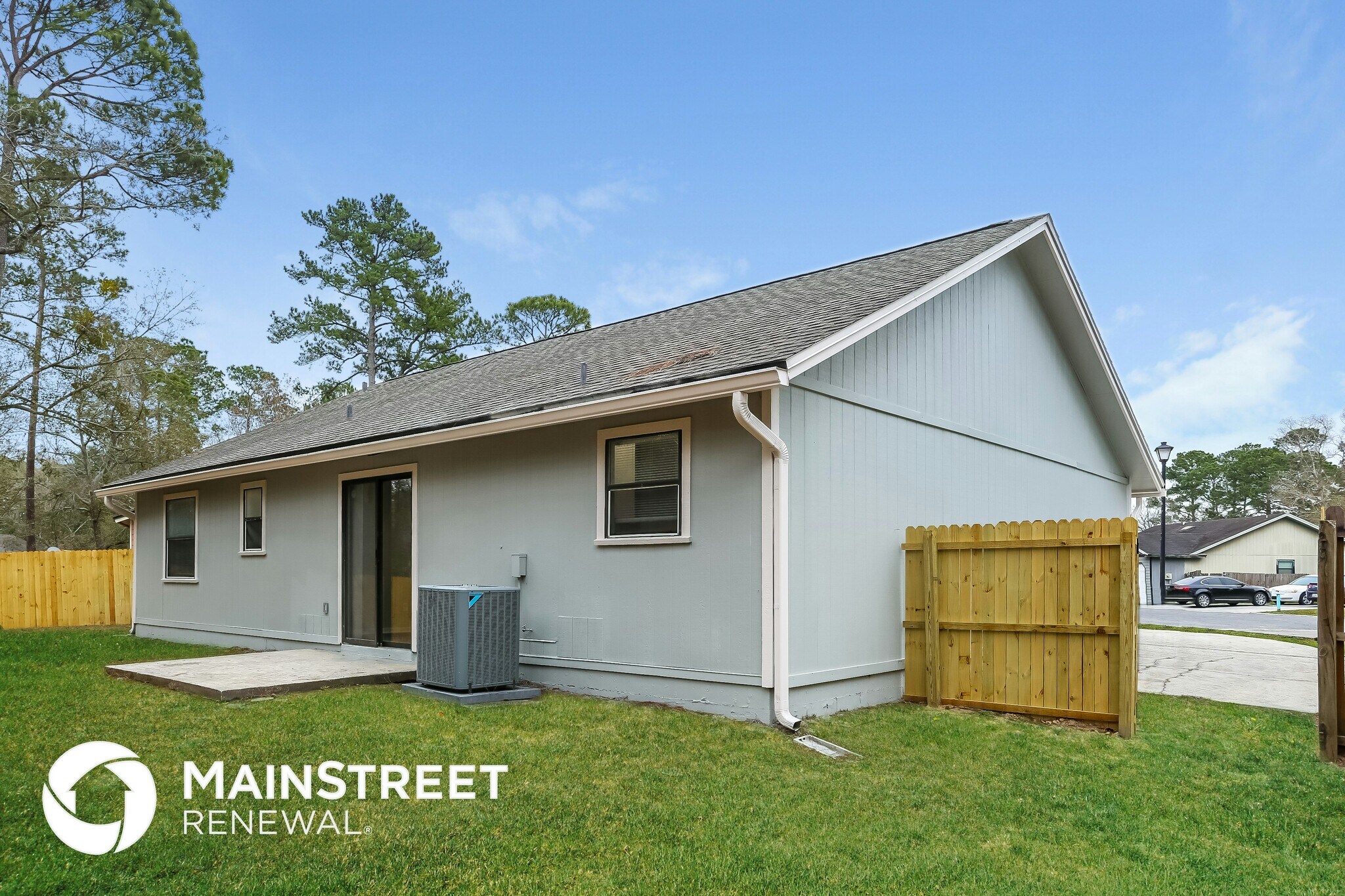 Building Photo - 1541 Kingfisher Ln N