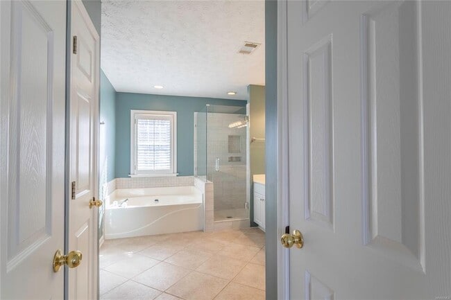 Building Photo - 6607 Rushton Ridge