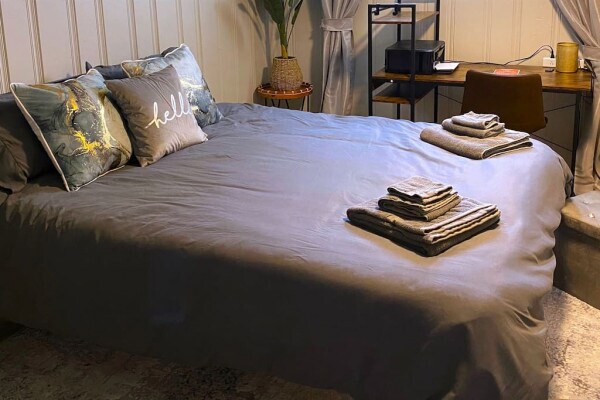 Building Photo - 1544 Oakridge Rd