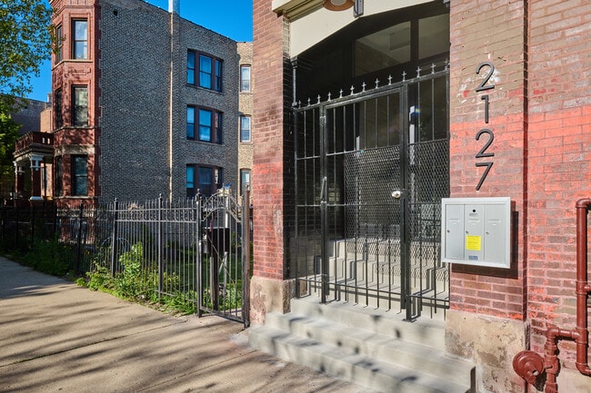 Building Photo - 2127 S Marshall Blvd