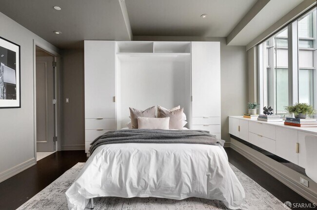 Building Photo - 765 Market St