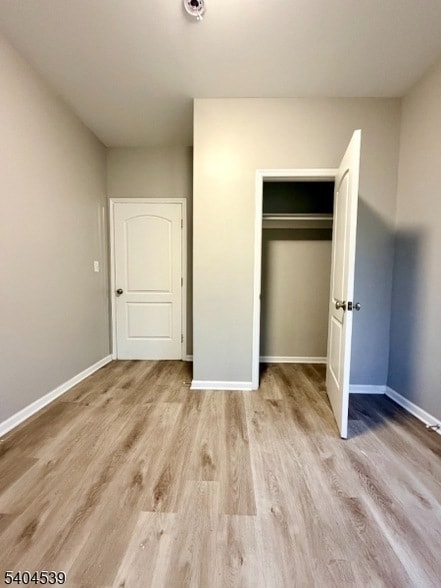 Building Photo - 456 Avon Ave