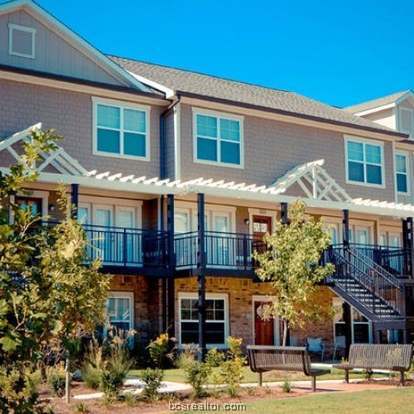 Building Photo - 1725 Harvey Mitchell Pkwy S