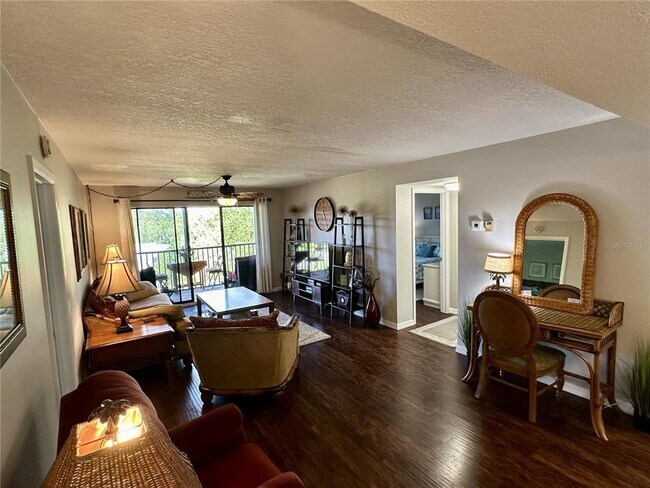 Building Photo - 6116 43rd St W