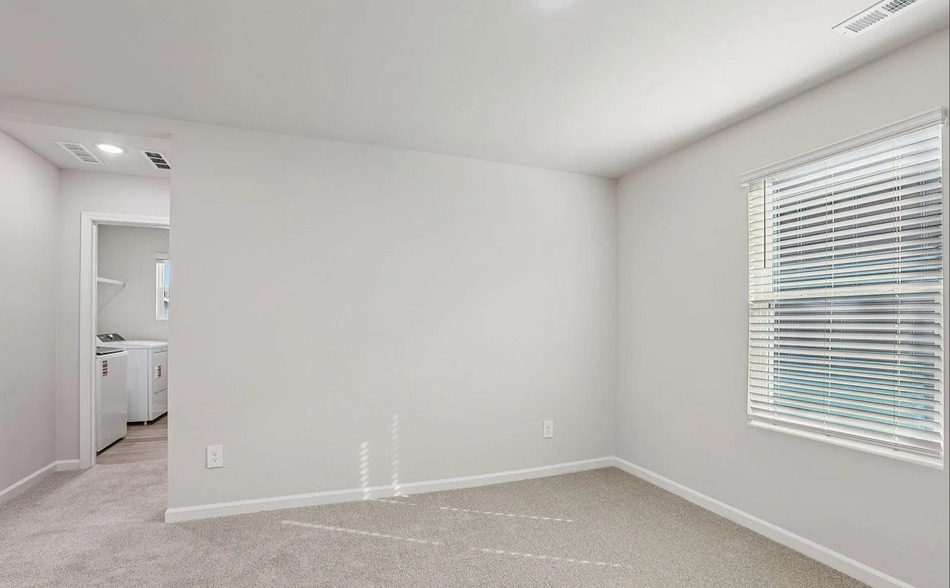 Building Photo - 908 Grand Mesa Dr