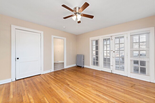 Floorplan - CHARLOTTE MANOR