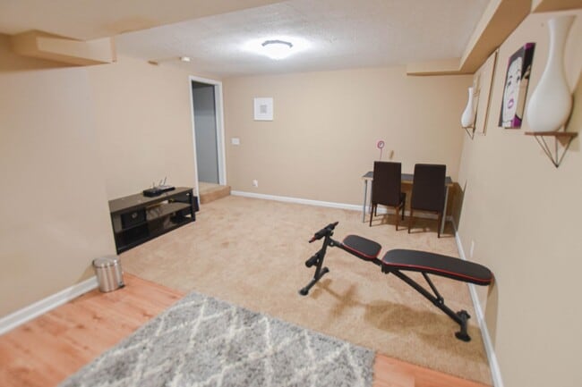 Building Photo - Pet Friendly Three Bedroom with Basement!