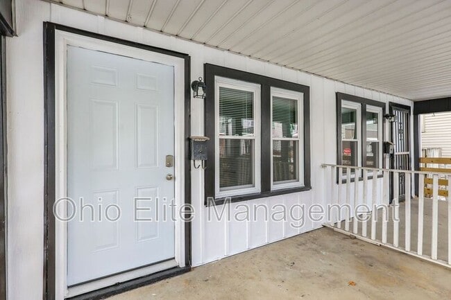 Building Photo - 783-785 S 18th St