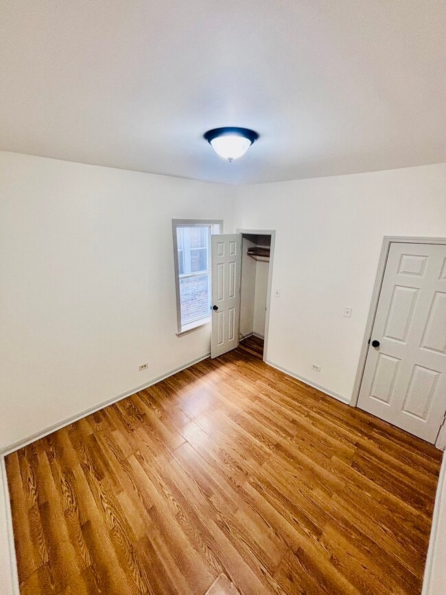 Building Photo - 1715 N Meade Ave