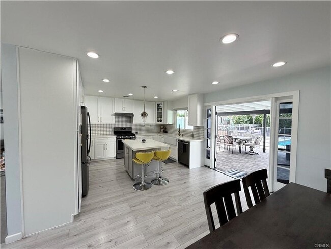 Building Photo - 11243 McLennan Ave.