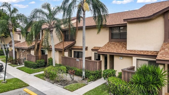 Primary Photo - 3952 Cocoplum Cir