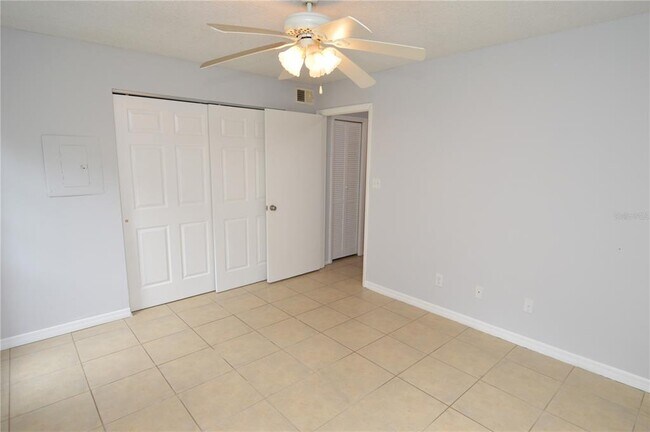 Building Photo - 8630 Mallard Reserve Dr