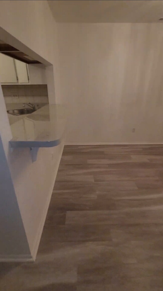 Building Photo - 1303 Morris Ct