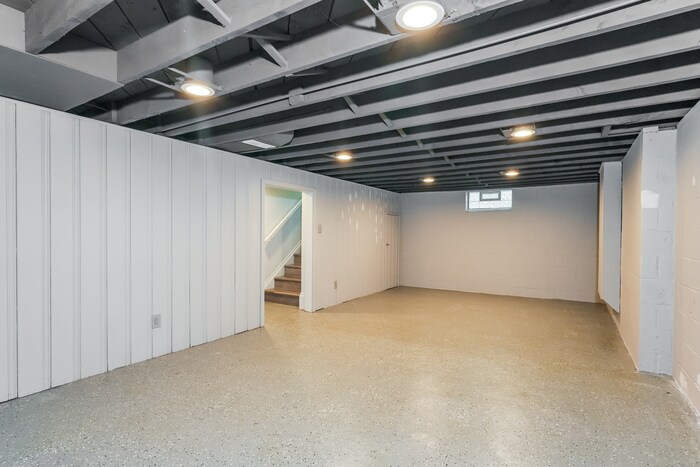 Building Photo - 20517 Mountville Dr