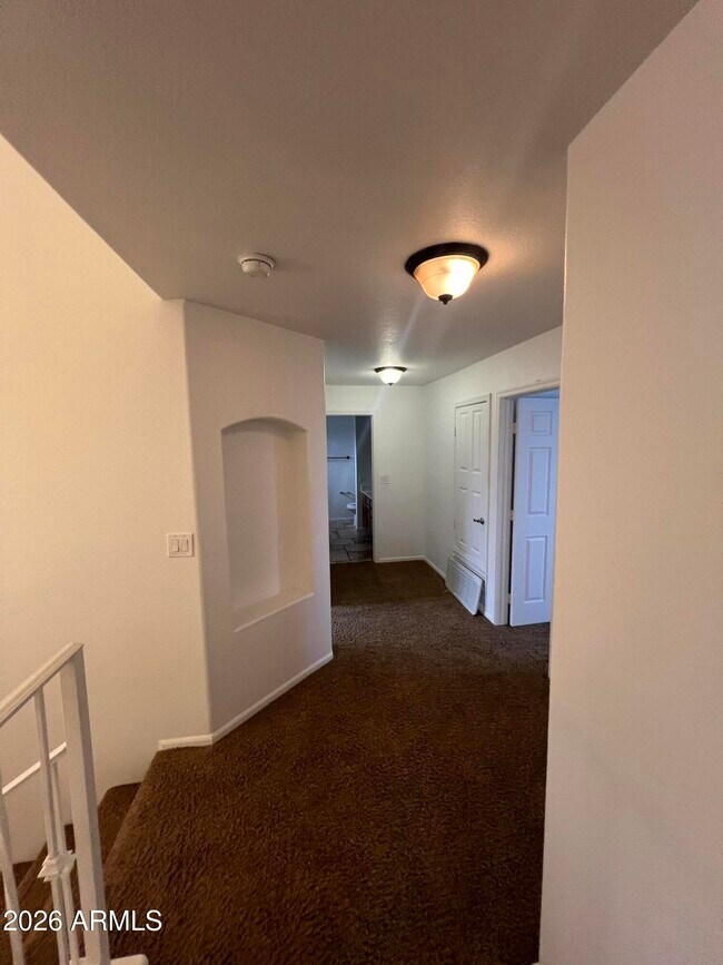 Building Photo - 15858 S 33rd Pl