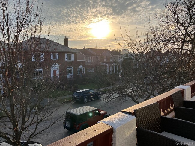 Building Photo - 27 W Olive St