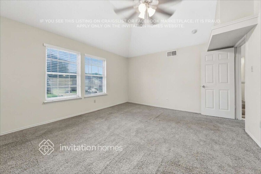 Building Photo - 10514 Wayward Wind Ln