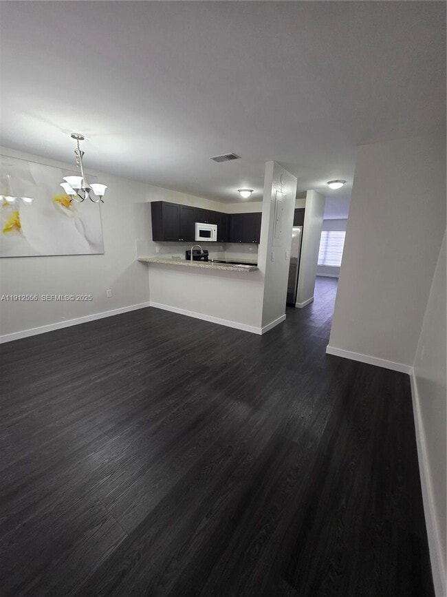 Building Photo - 111 SW 113th Ave