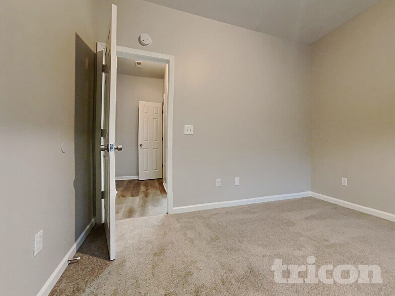 Building Photo - 1157 Nathan Mauldin Dr