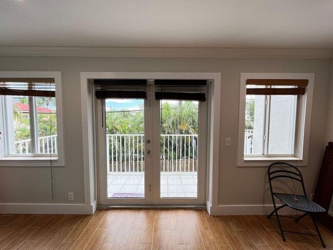 Building Photo - 4216 Sea Grape Dr